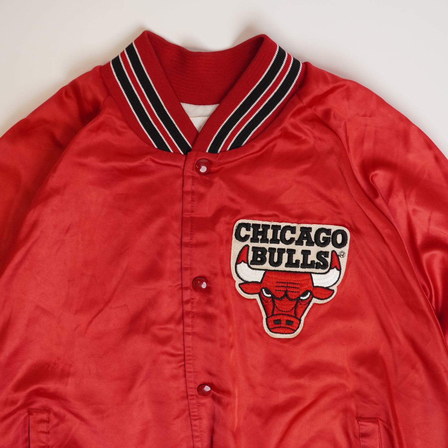 Vintage Mitchell & Ness Chicago Bulls 80s Chalk Line Satin Bomber Jacket - Large - WearGodspeed