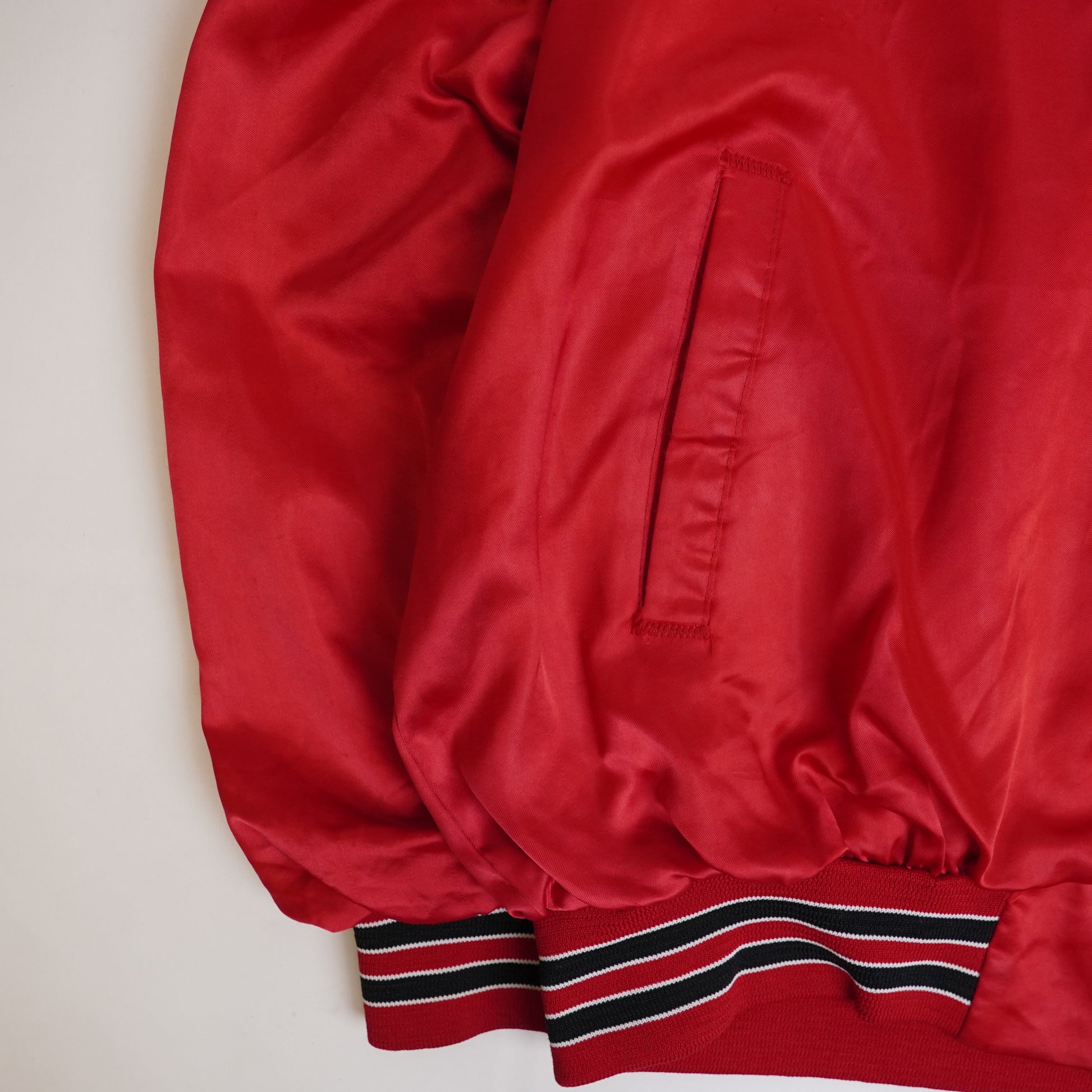 Vintage Mitchell & Ness Chicago Bulls 80s Chalk Line Satin Bomber Jacket - Large - WearGodspeed